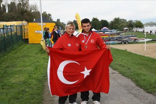 Kanoda destan yazdı
